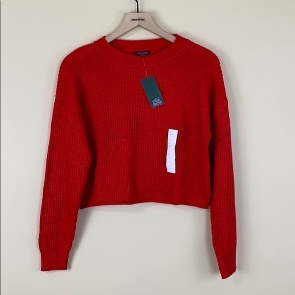 𝅺NWT  slightly cropped sweater - Picture 4 of 7